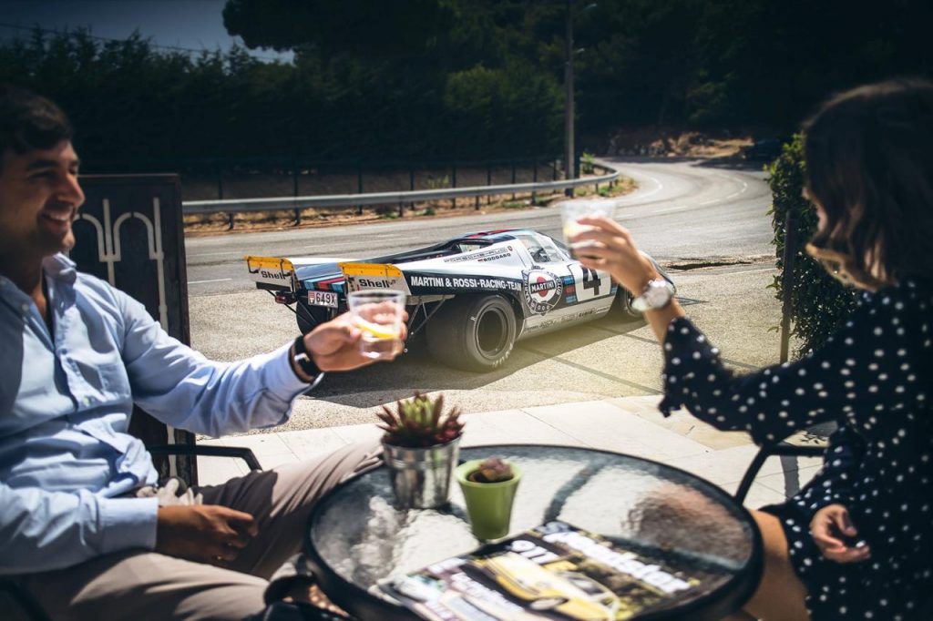 hd-une_porsche_917k_homologue_pour_la_route_1-1