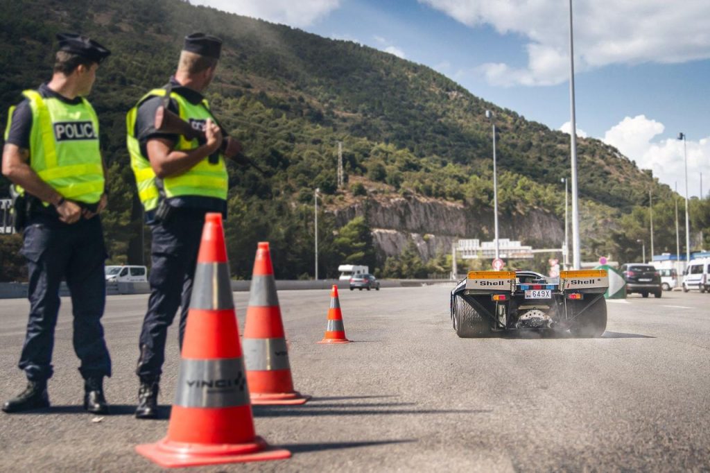 hd-une_porsche_917k_homologue_pour_la_route_1-5