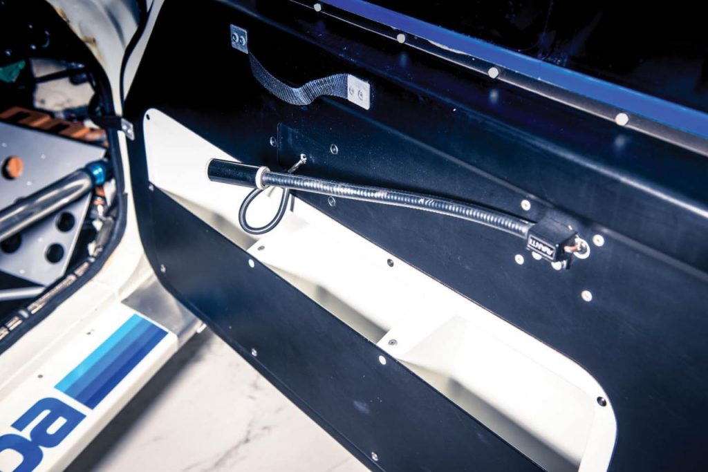 hd-une_rare_mazda_rx_7_evo_aux_enchres_1-8