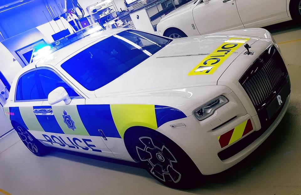 hd-une_rolls_royce_pour_la_police_du_sussex_1-1