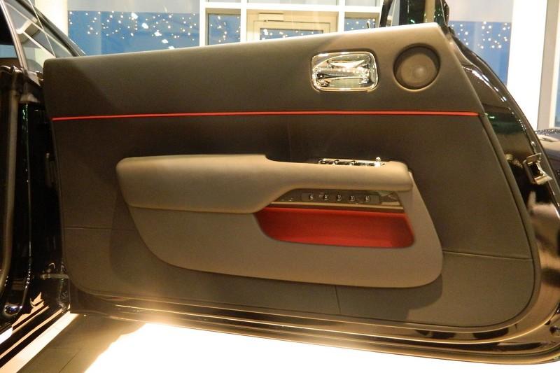 hd-une_rolls_royce_wraith_carbon_fiber_en_srie_limite_1-13