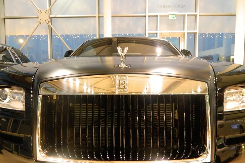 hd-une_rolls_royce_wraith_carbon_fiber_en_srie_limite_1-2