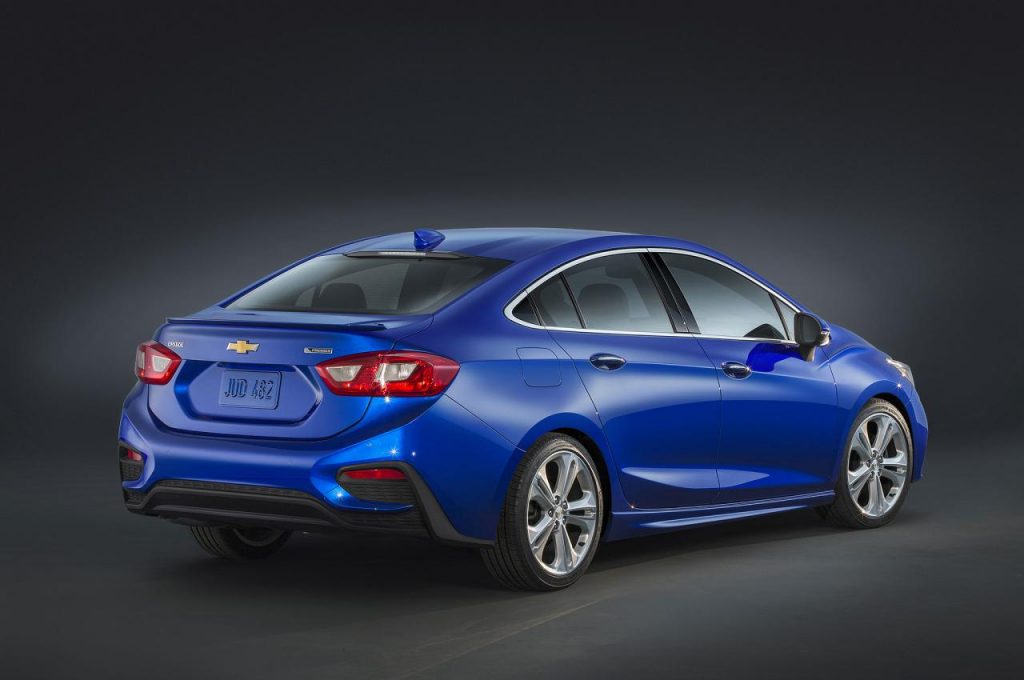 hd-voici_la_vraie_nouvelle_chevrolet_cruze_1-8
