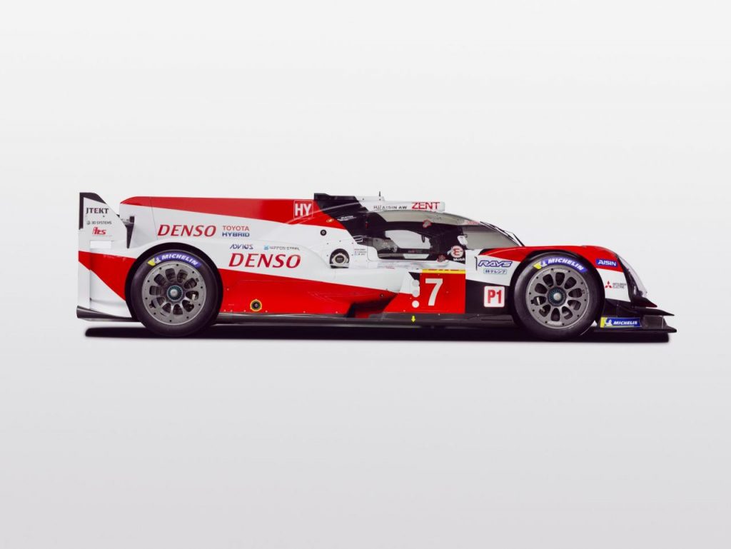 hd-wec_2019_2020_toyota_peaufine_sa_ts050_hybrid_pour_son_tour_d_honneur_1-3