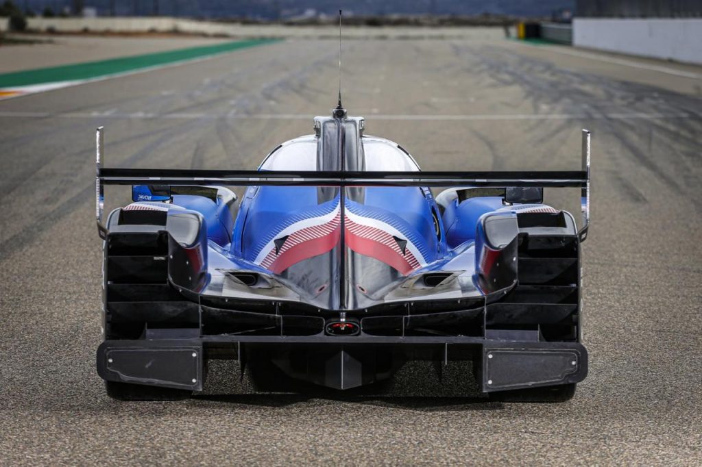 hd-wec_voil_l_alpine_a480_et_son_quipage_au_complet_1-3