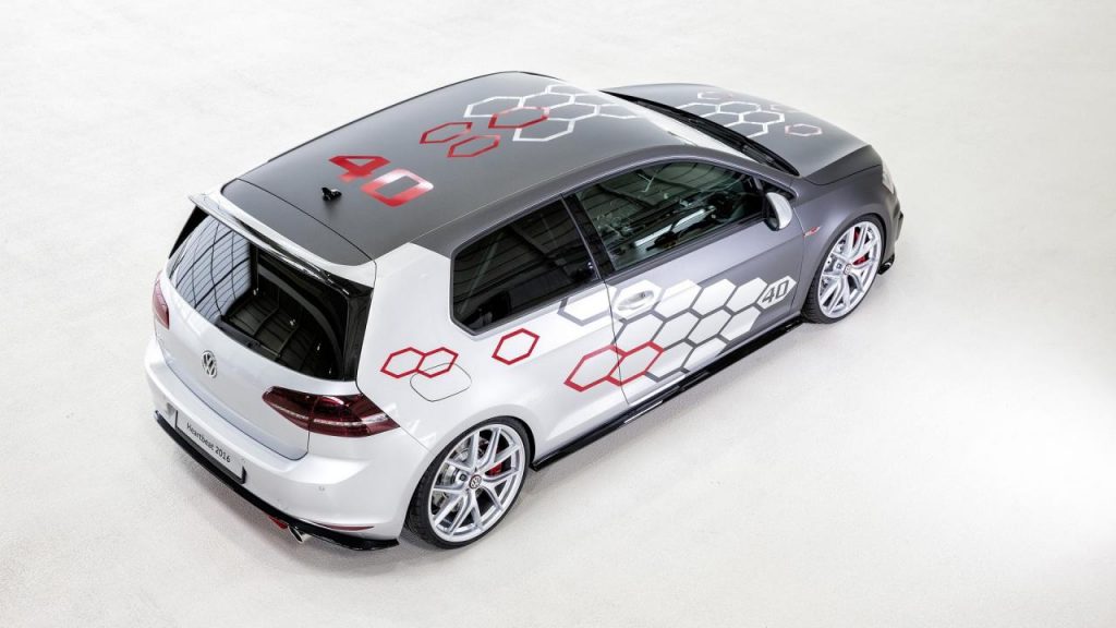 hd-wrthersee_2016_volkswagen_golf_gti_heartbeat_1-5