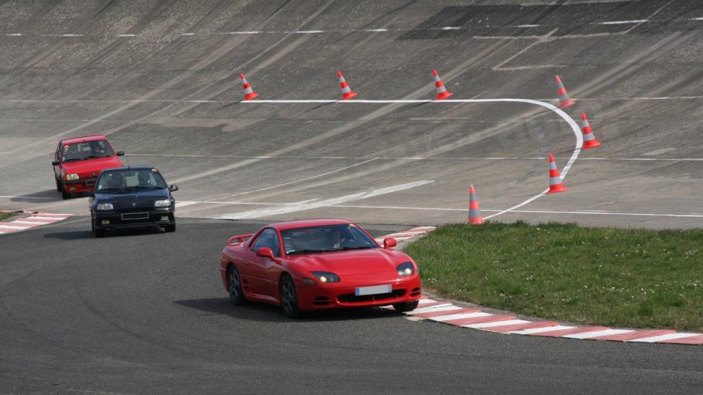 hd-youngtimers_festival_2019_odeur_d_essence_et_plaisir_dcomplex_1-17