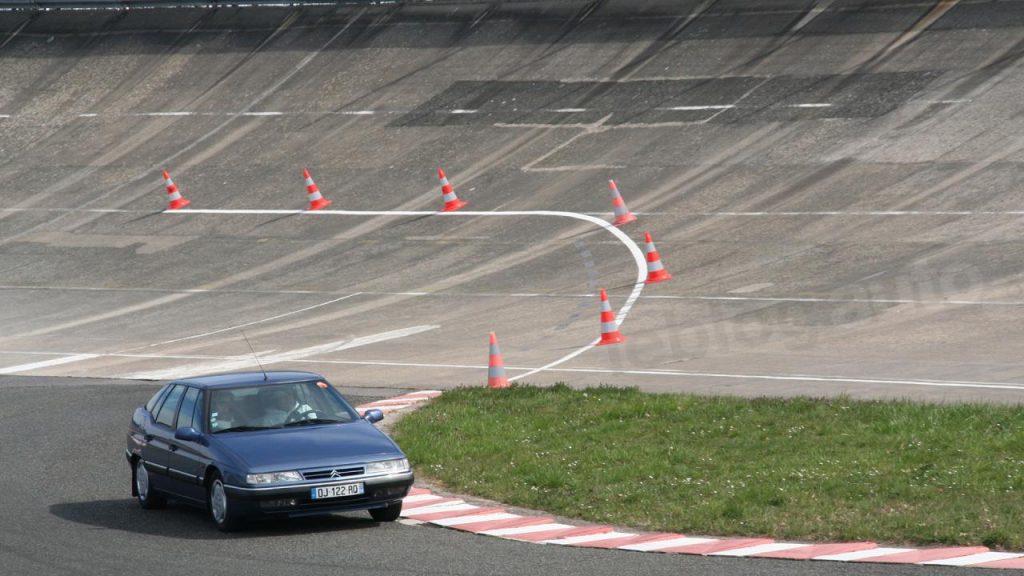 hd-youngtimers_festival_2019_odeur_d_essence_et_plaisir_dcomplex_1-19