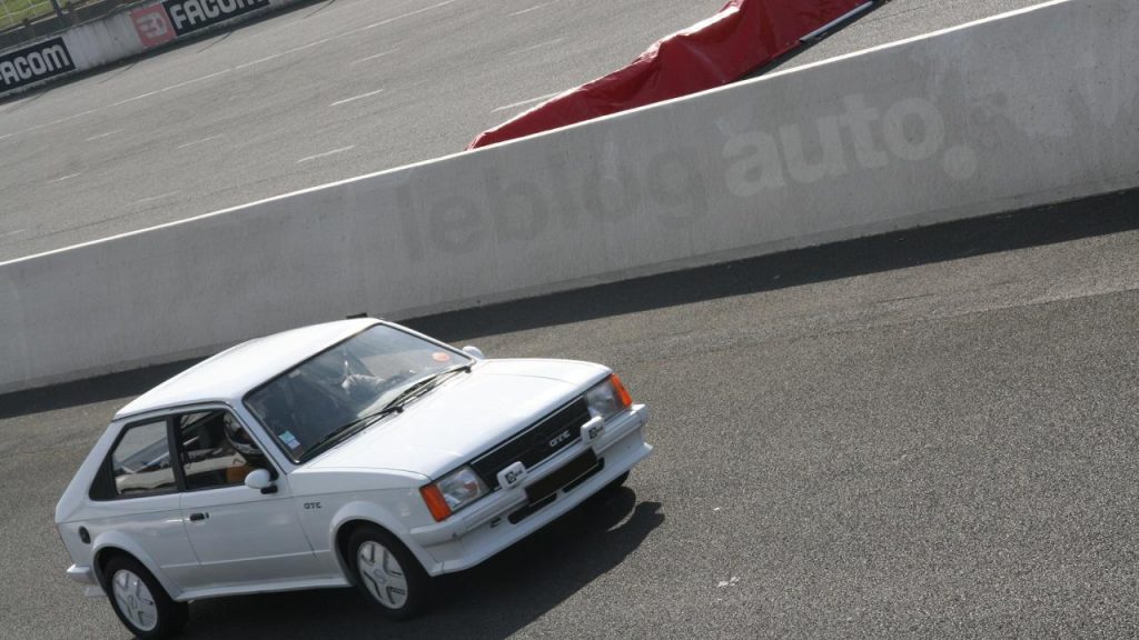 hd-youngtimers_festival_2019_odeur_d_essence_et_plaisir_dcomplex_1-40