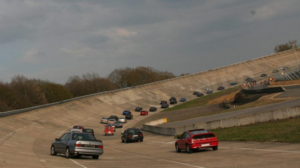 hd-youngtimers_festival_2019_odeur_d_essence_et_plaisir_dcomplex_4-1