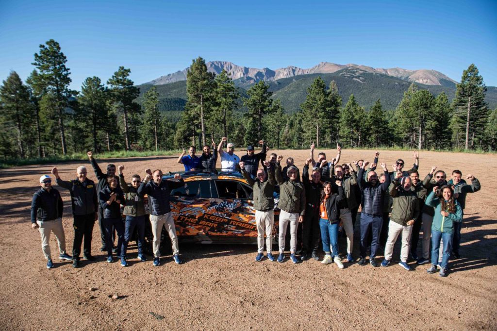 hd-record-pikes-peak-urus-13