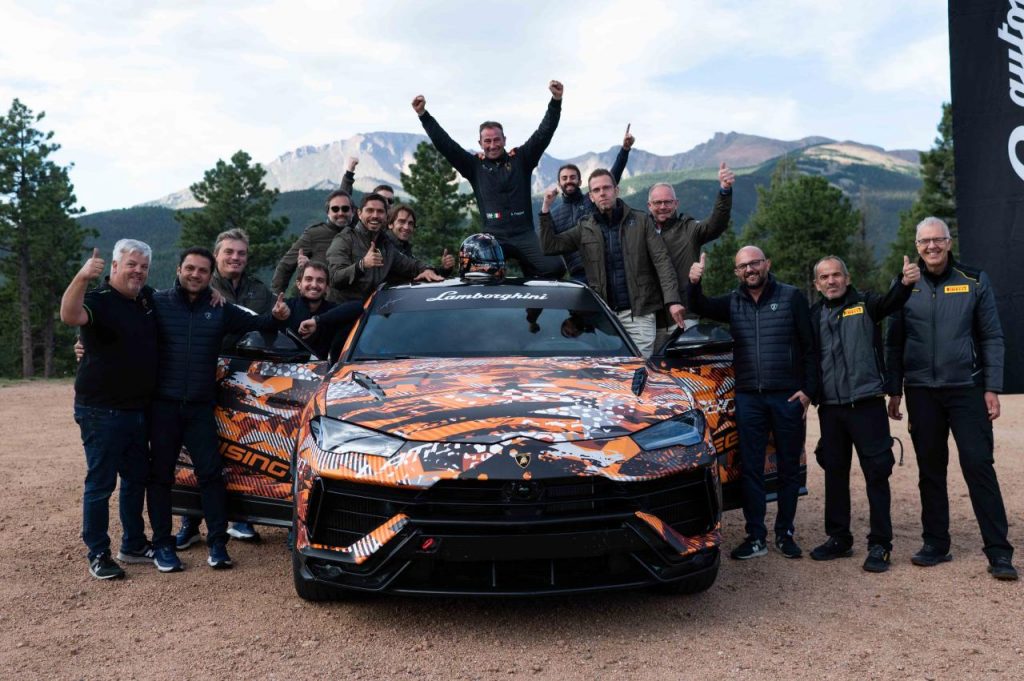 hd-record-pikes-peak-urus-14