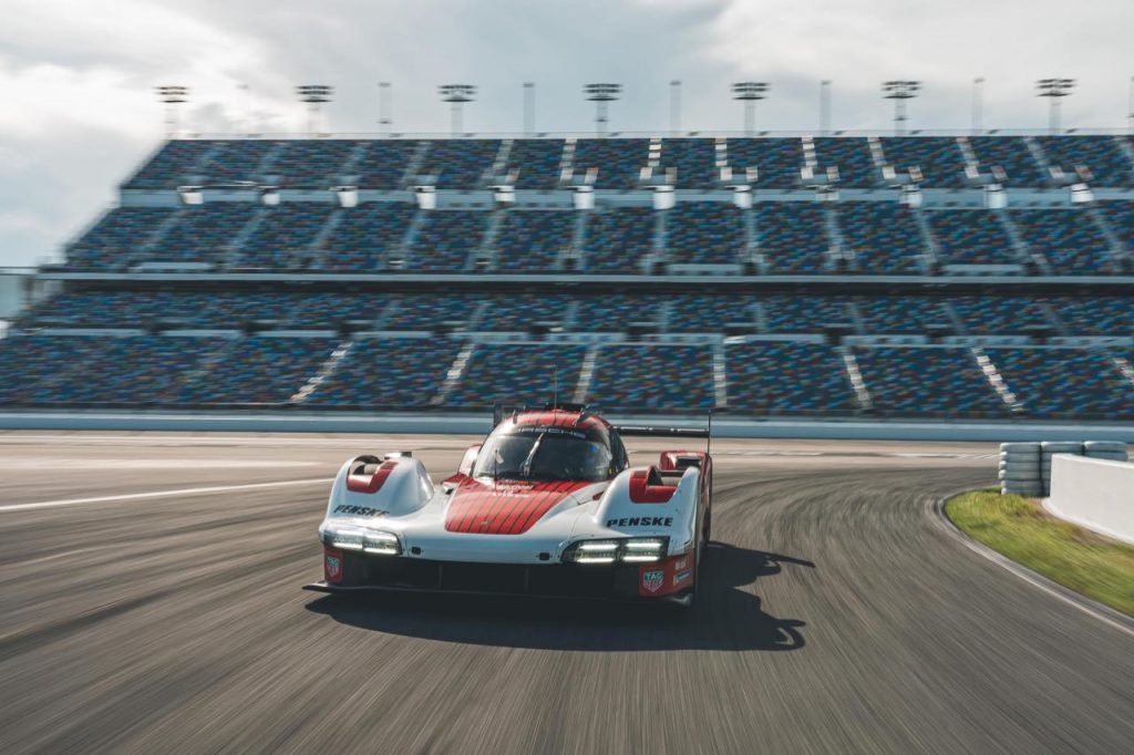 hd-porsche-963-essais-daytona-2023
