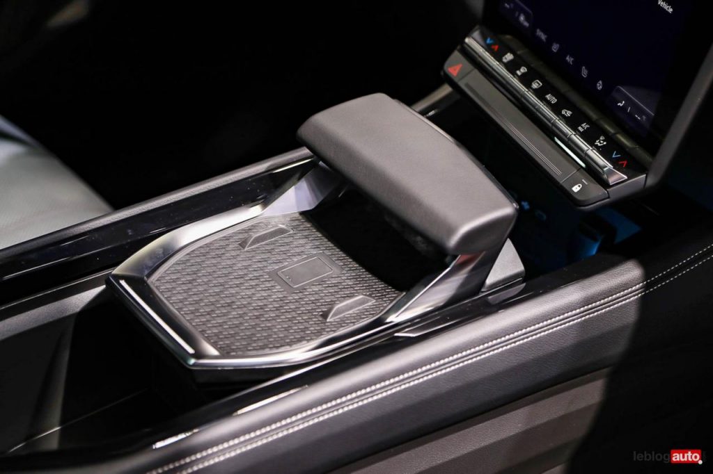 hd-mondial-de-paris-2022-renault-austral-26