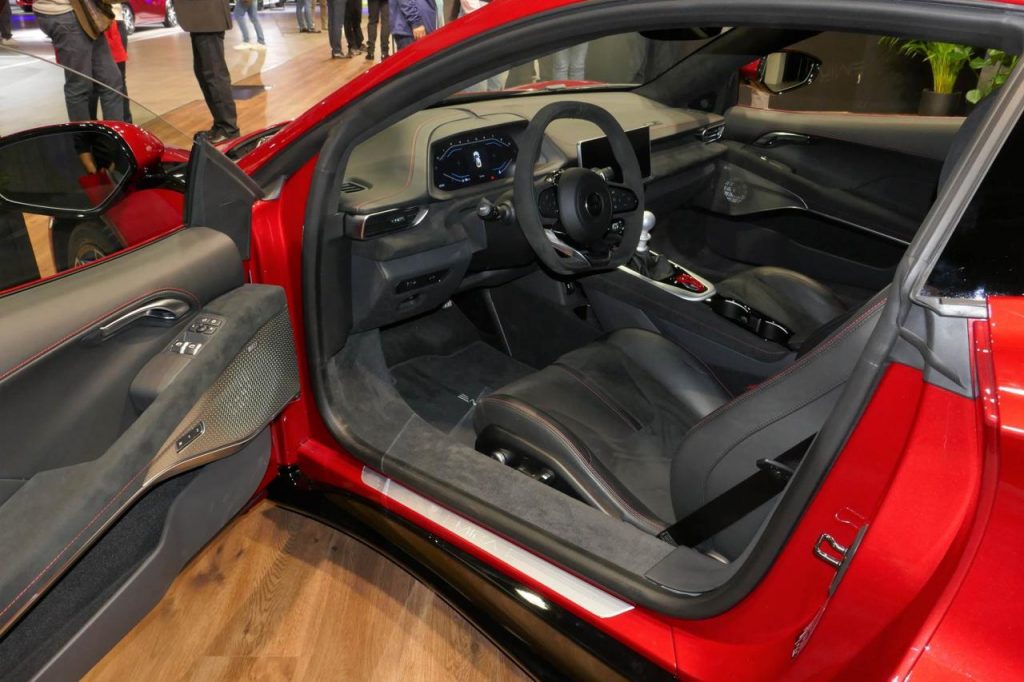 hd-salon-de-zurich-2022-lotus-eletre-et-emira-15