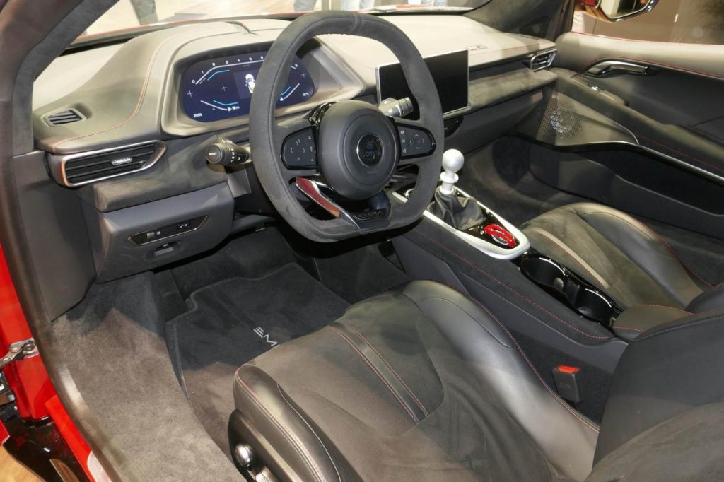 hd-salon-de-zurich-2022-lotus-eletre-et-emira-16