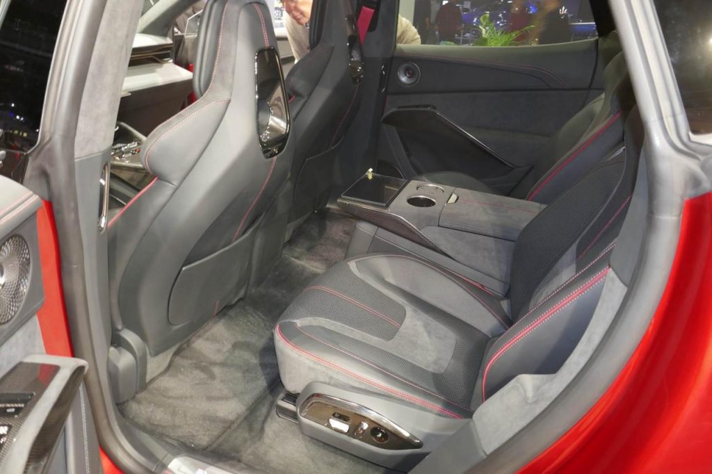 hd-salon-de-zurich-2022-lotus-eletre-et-emira-3