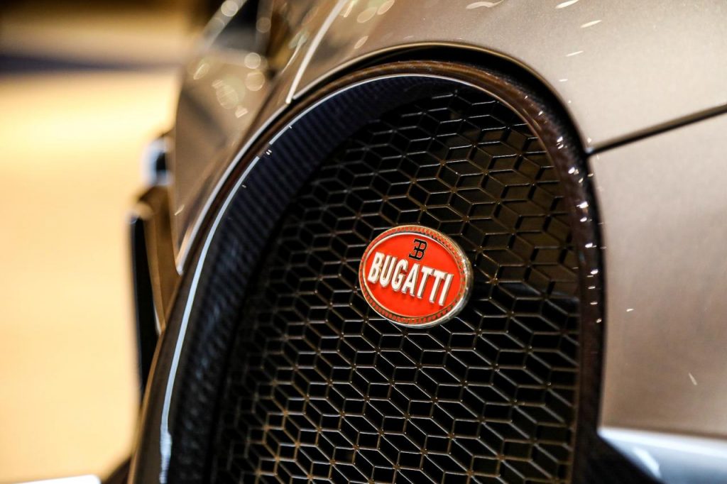 hd-bugatti-chiron-profilee-14