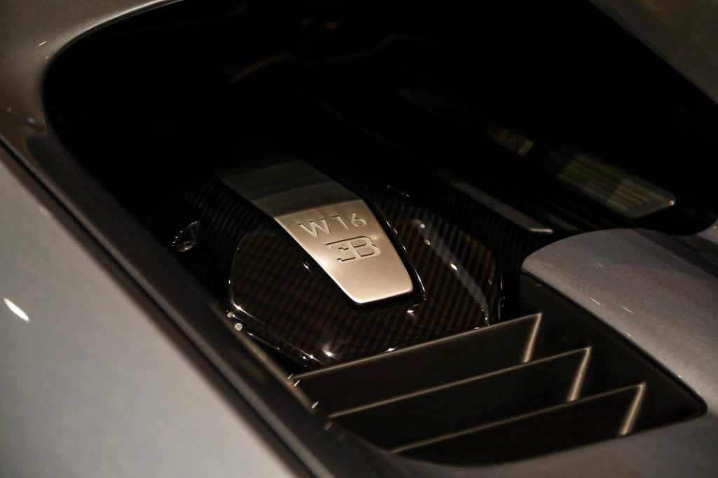 hd-bugatti-chiron-profilee-8