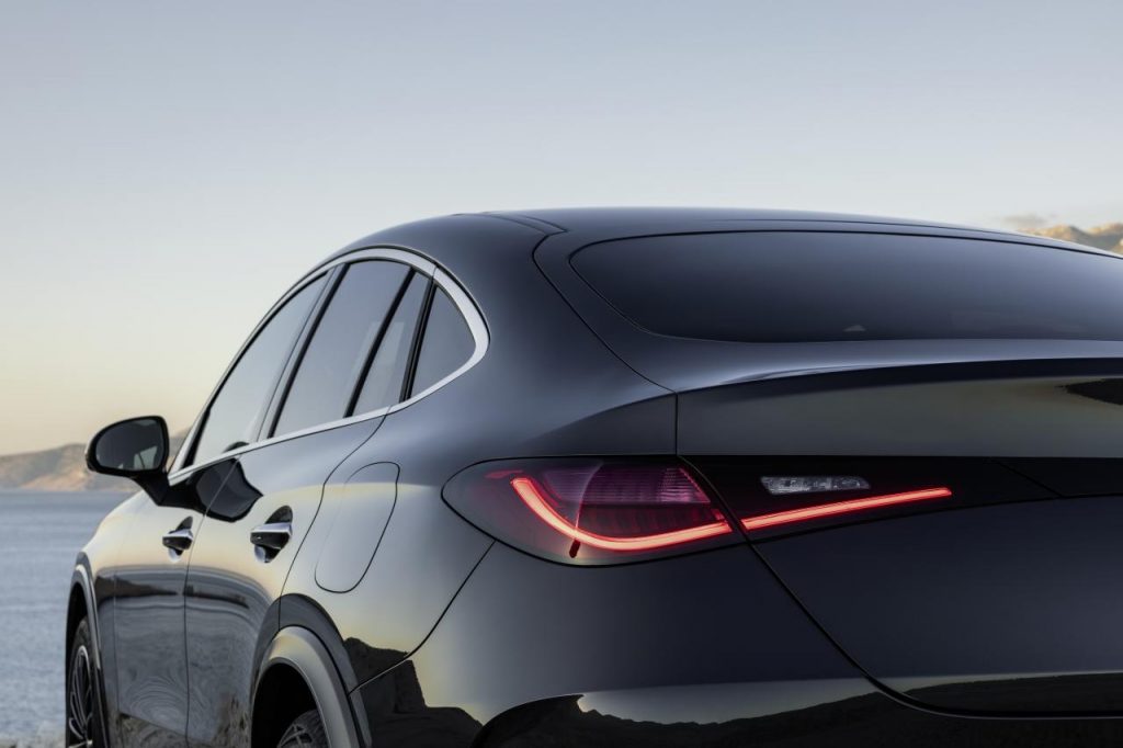 hd-mercedes-glc-coupe-2023-4