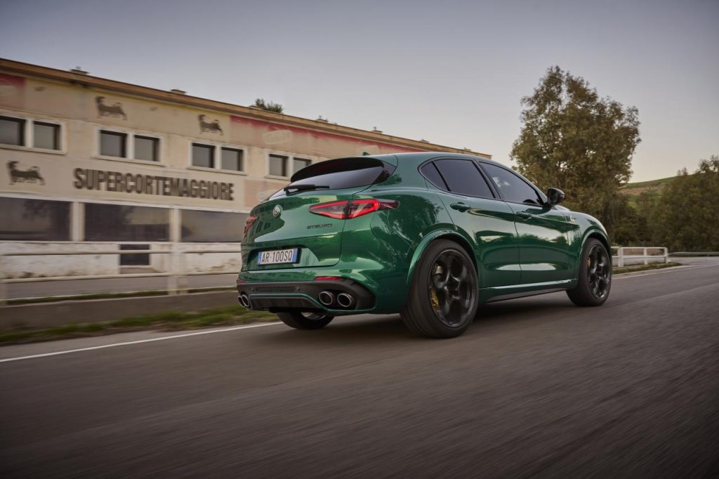 hd-alfa-romeo-giulia-et-stelvio-qv-2023-45