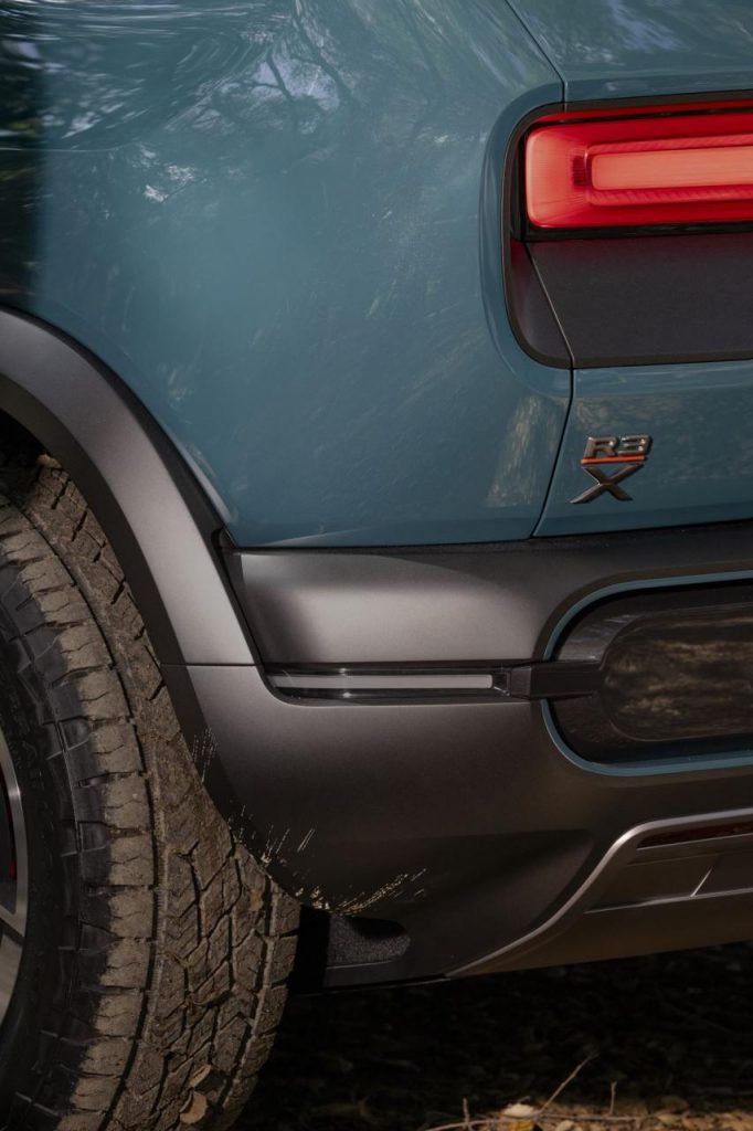 hd-rivian-r3-et-r3x-2028-11