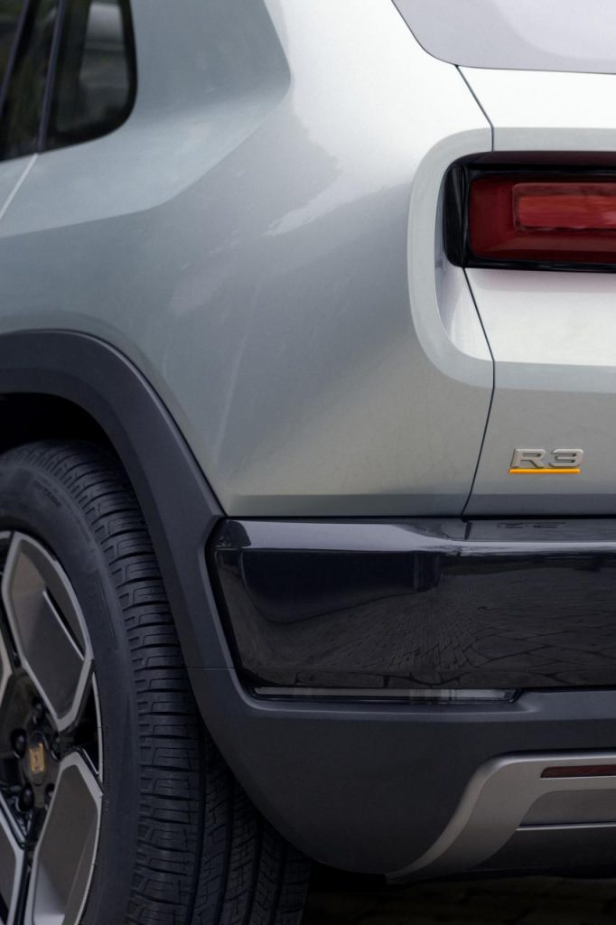 hd-rivian-r3-et-r3x-2028-19