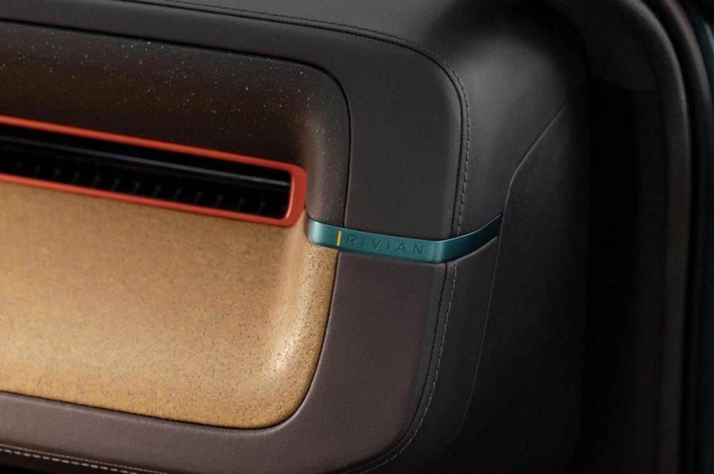 hd-rivian-r3-et-r3x-2028-25