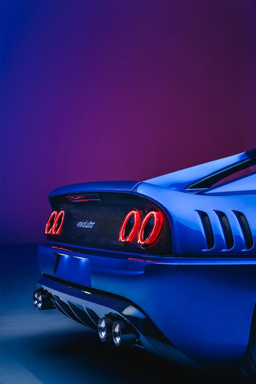 Restomod : Pourquoi Evoluto défigure la Ferrari F355 ? - Le Blog Auto