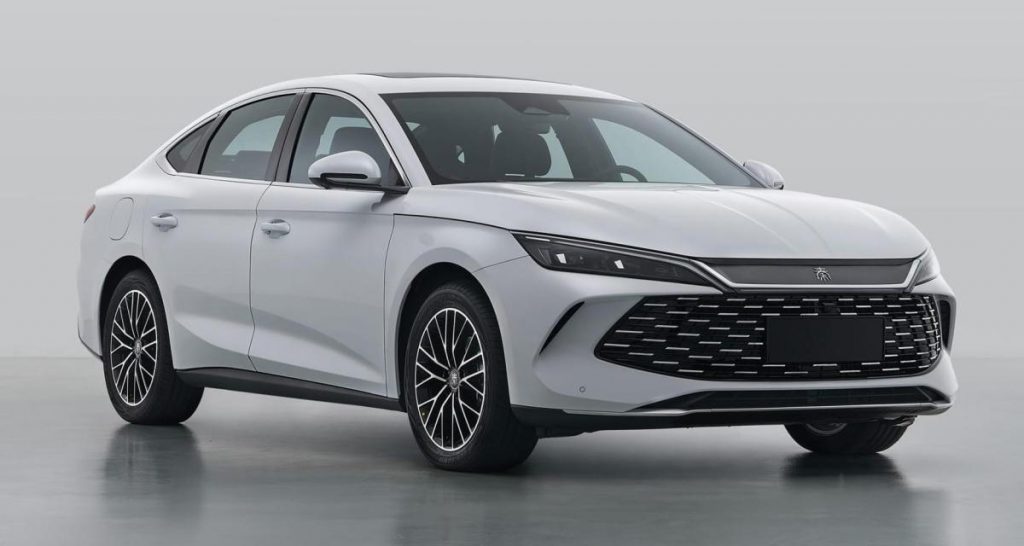 2000 km sans recharge ni plein : BYD s’attaque aux PHEV