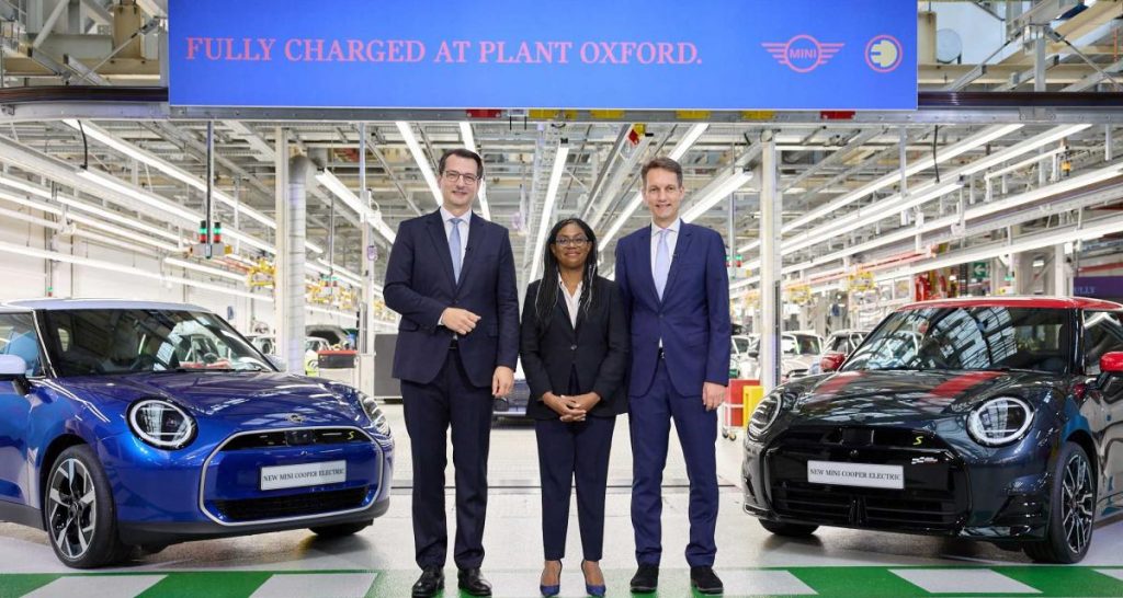 BMW sauve l’usine historique Mini à Oxford