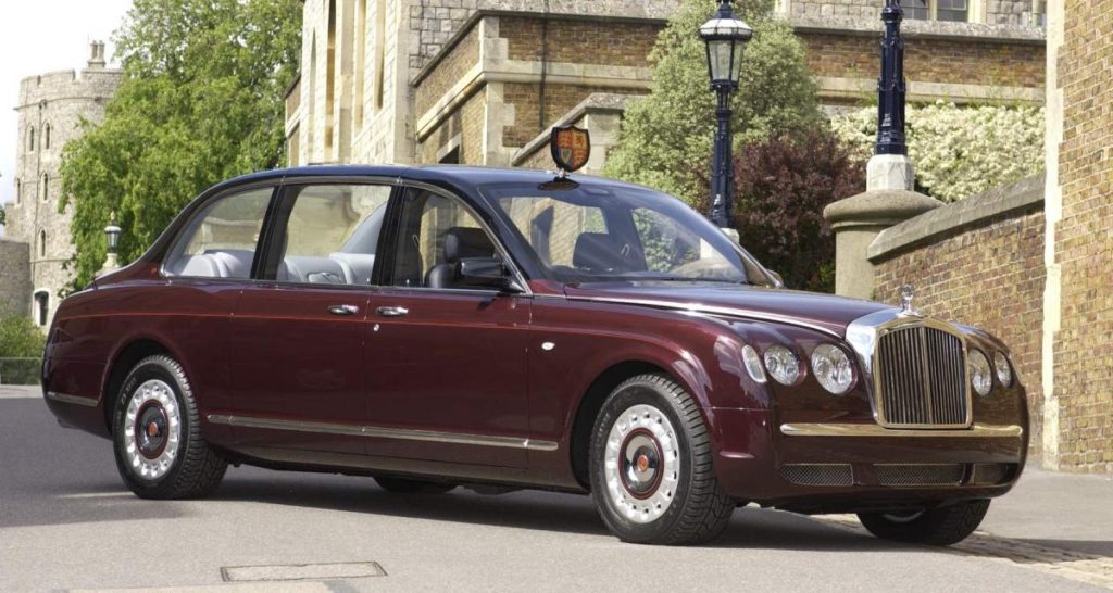 C’est quoi la voiture que le roi Charles III utilise en France ?