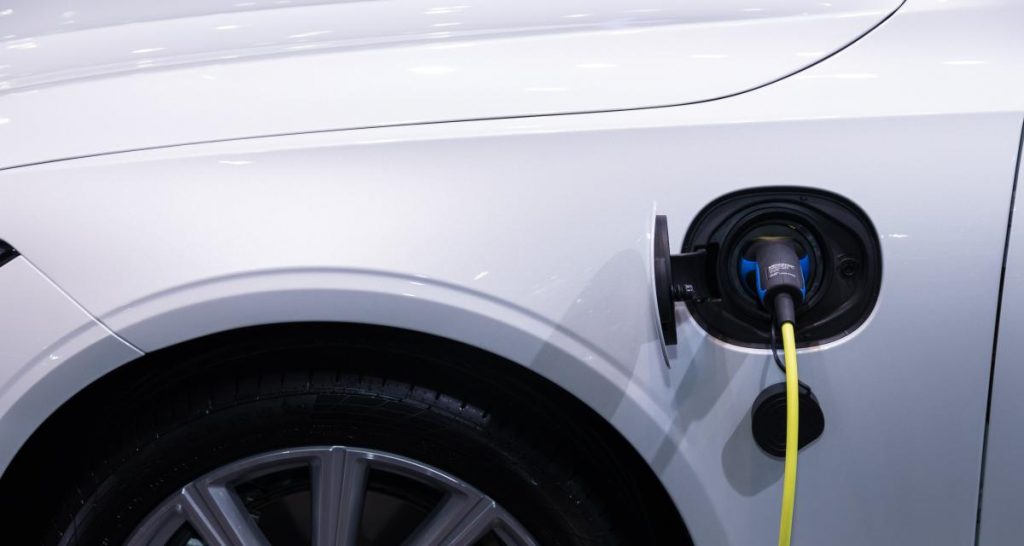 Comment choisir l’assurance de sa voiture électrique ?