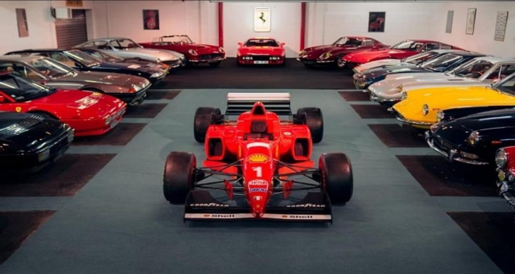 Ferrari suspend sa production destinée à la Russie
