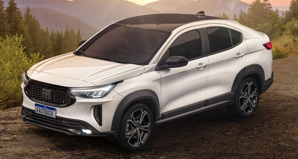 Fiat : premières images du SUV Coupé Fastback