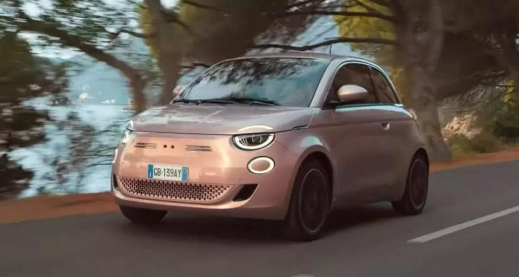 FIAT taquine encore le gouvernement italien dans une pub