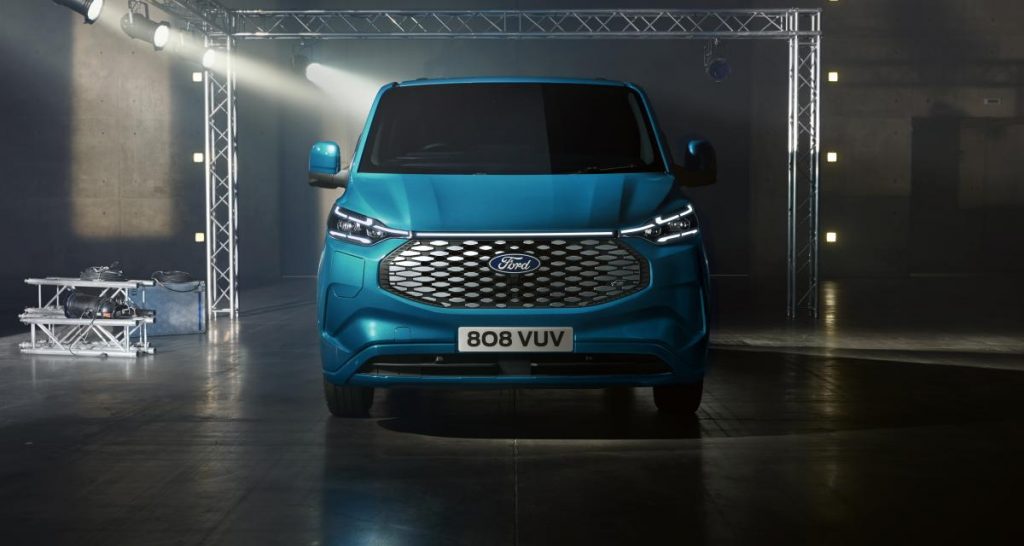 Ford électrise à son tour le E-Transit Custom