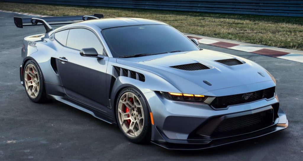 Ford Mustang GTD : une GT3 s’est échappée de la piste !