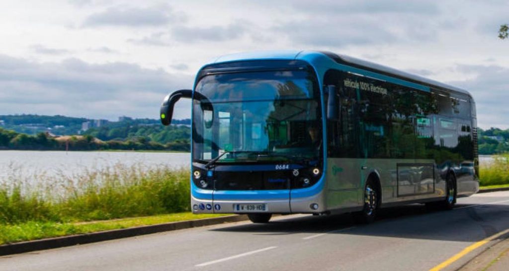 Incendies de bus électriques : la RATP stoppe les BlueBus Bolloré