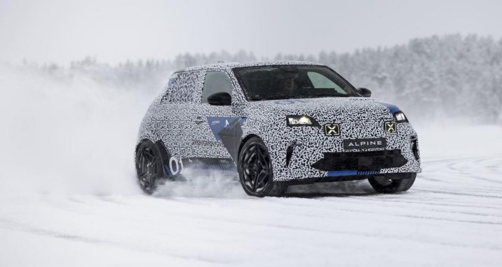 L’Alpine A290 joue les traineaux du Père Noël