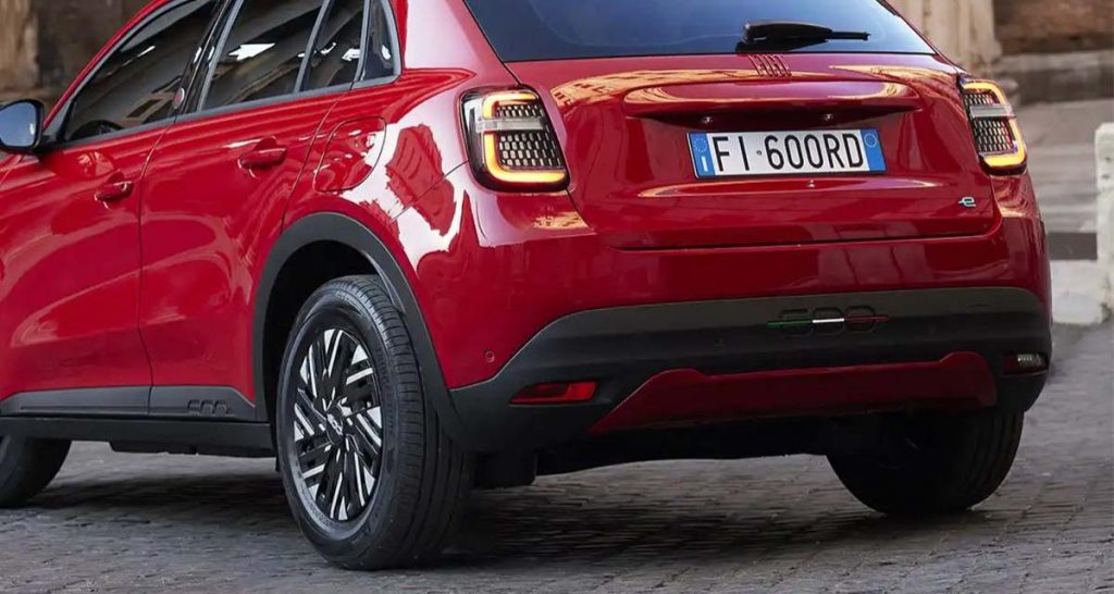 La Fiat 600 perd son drapeau italien