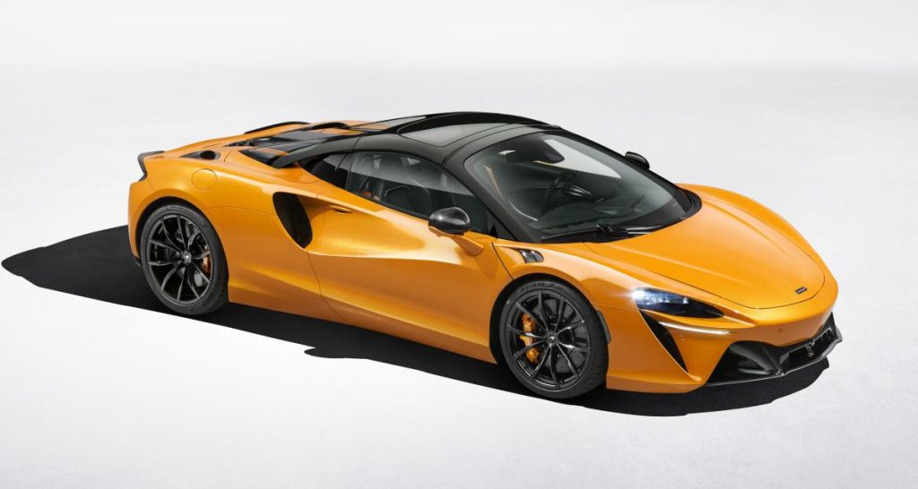 La McLaren Artura enlève le haut !