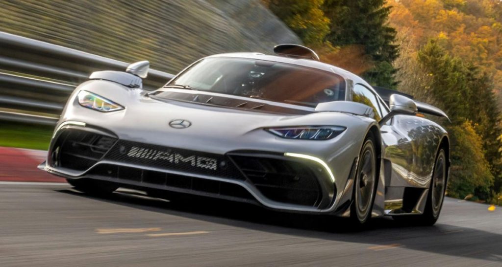 La Mercedes AMG One dévore les records de piste