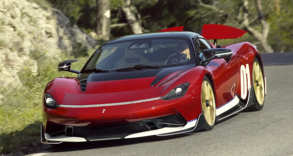 La Pininfarina Battista rend hommage à Nino Farina