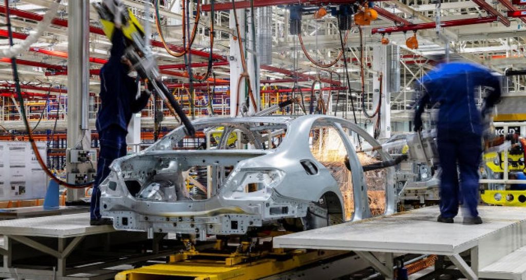 Mercedes : 2,2 mds € menacés par une nationalisation russe