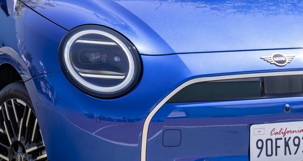 MINI électrique : sus aux fuites !