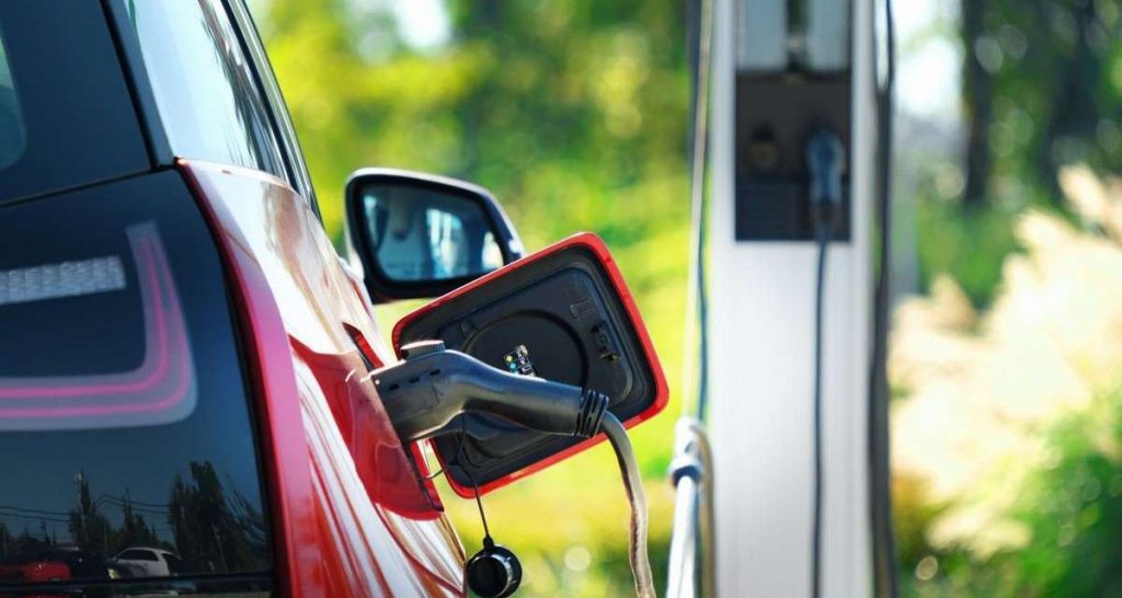 Quelles sont les solutions pour recharger un véhicule électrique ?