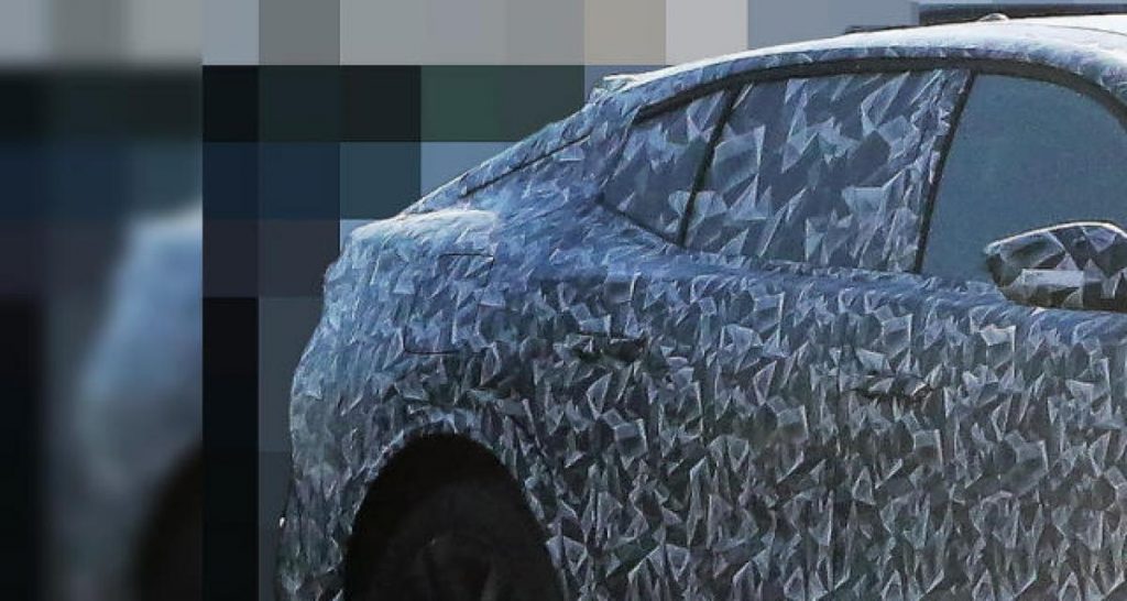 Spyshots : c’est quoi cette Peugeot 308 SUV Coupé ?