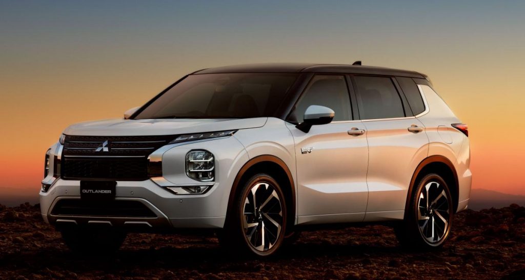 Un nouveau Mitsubishi Outlander PHEV en 2024