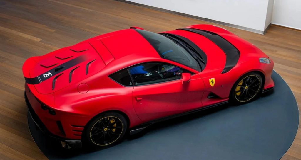 Une Ferrari 812 Competizione « tailor made »